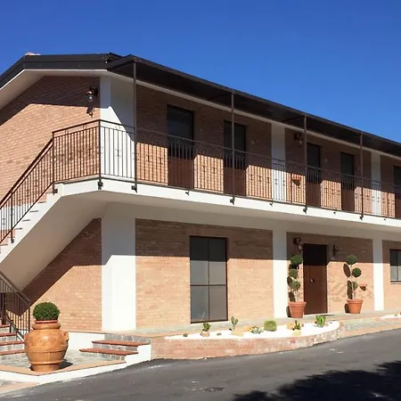 Mula Germaneto Bed & Breakfast *